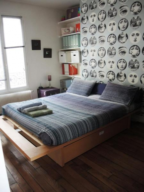 Stylish Flat with Balcony Facing South
